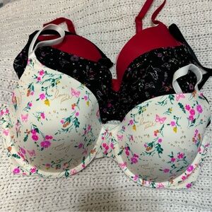 Pink from Victorias Secret bras. Lot of 3. 34DD